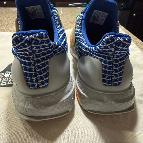 adidas Multicolor Knit Ultra Boost Sneakers Mens size 10 - Picture 4 of 6